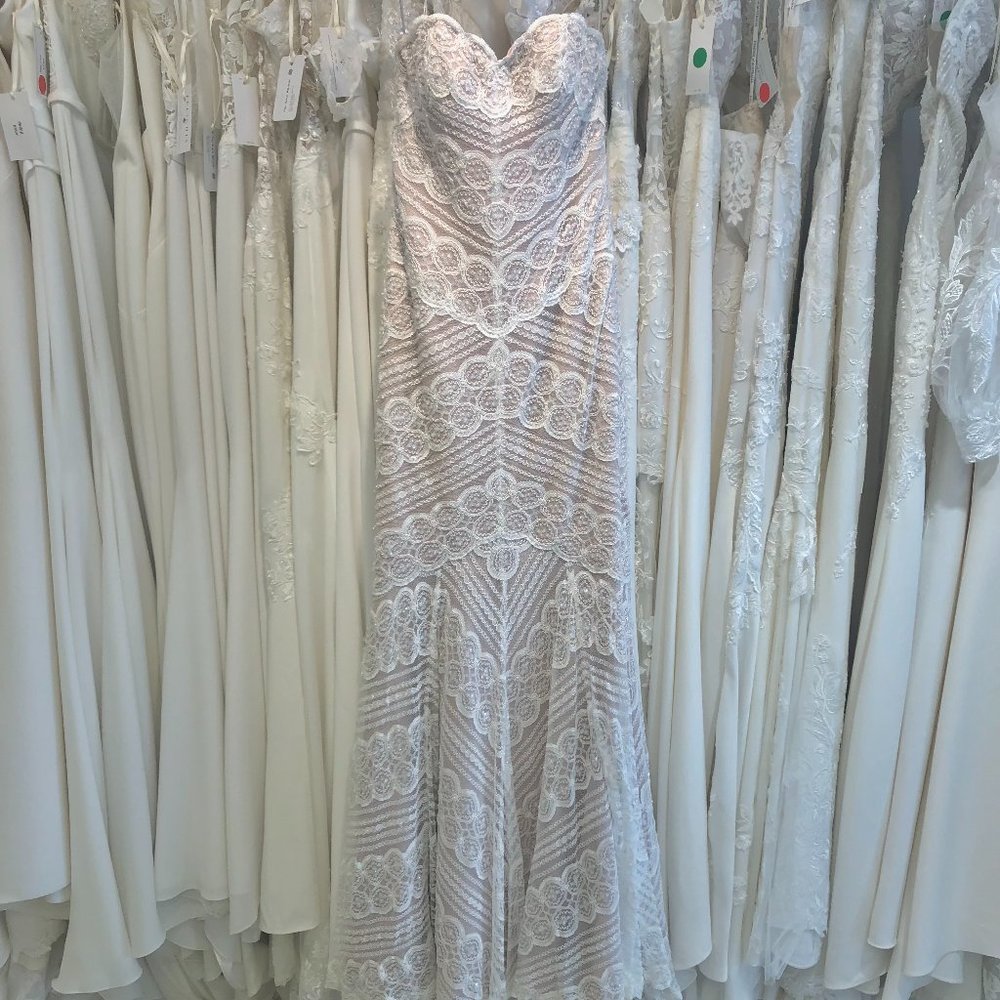Rose-gold, lace, sequins, strapless